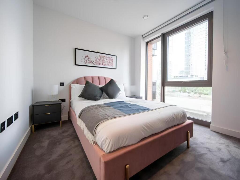 Luxury 2br Next To Us Embassy With River Views *