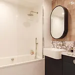 Luxury 2Br Next To Us Embassy With River Views